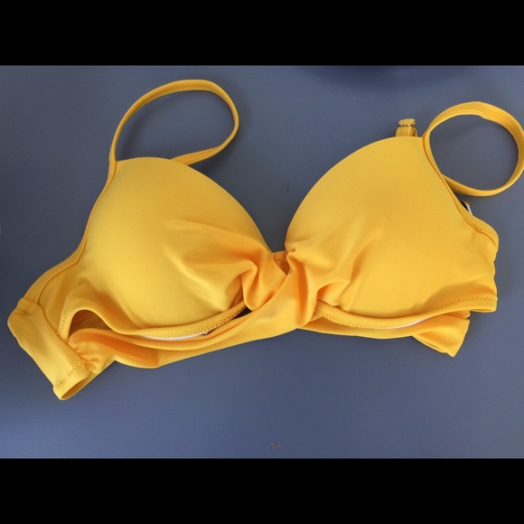 Shein Swimsuit - Picture 4 of 9